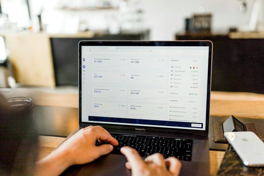 https://www.iancuddy.com/
