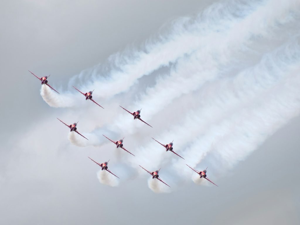 www.canadaremembersairshow.com