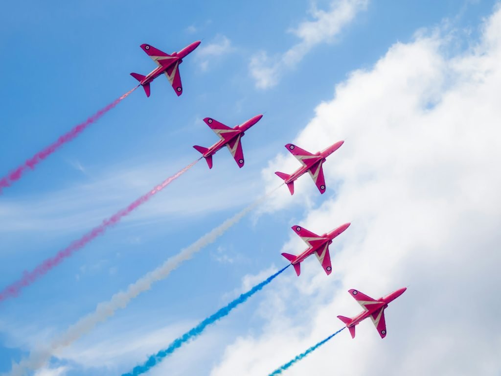 www.canadaremembersairshow.com