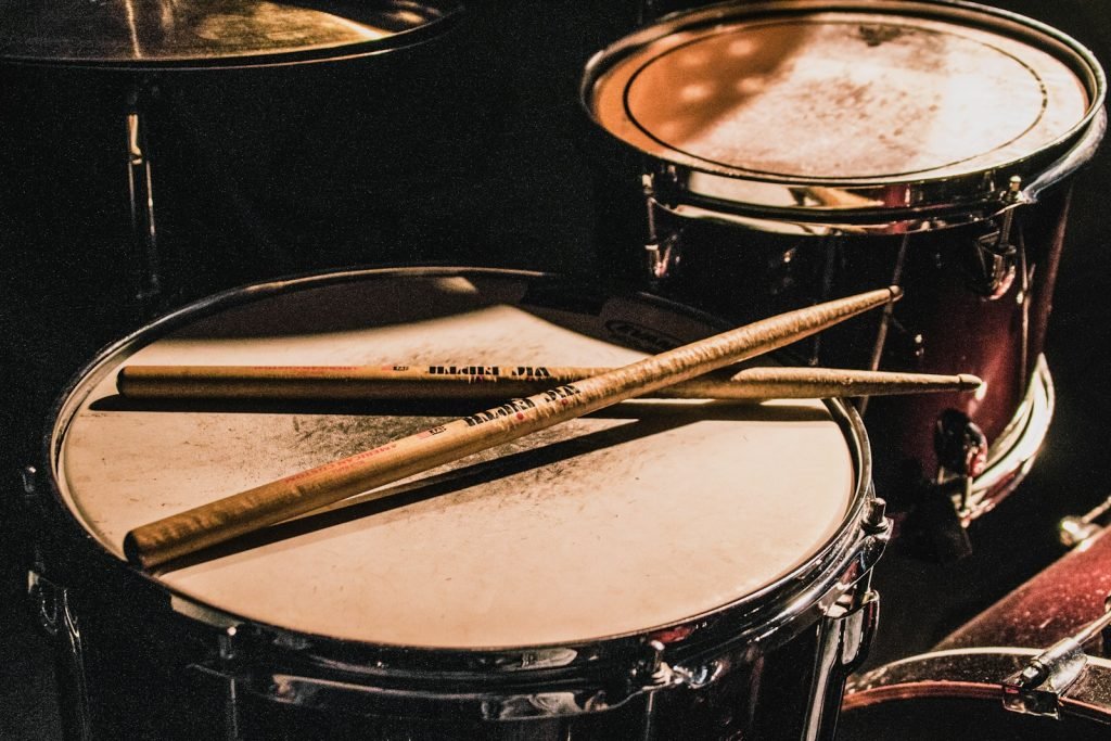 www.robinsdrumworks.com
